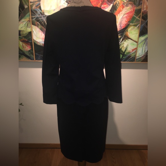 Kate Spade Ponte Scallop Crop Long Sleeve Black Top. Size 10. - Picture 12 of 17